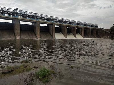 மயிலம்: சமபலத்துடன் மோதத் தயாராகும் திமுக - பாமக