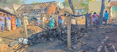 ராசிபுரம் அருகே தீ விபத்து: 5 குடிசை வீடுகள் எரிந்து நாசம்