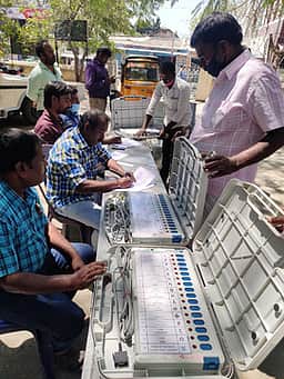 சேலம் மாவட்டத்தில் 5 தொகுதிகளுக்கு கூடுதல் வாக்குப்பதிவு இயந்திரங்கள் ஒதுக்கீடு