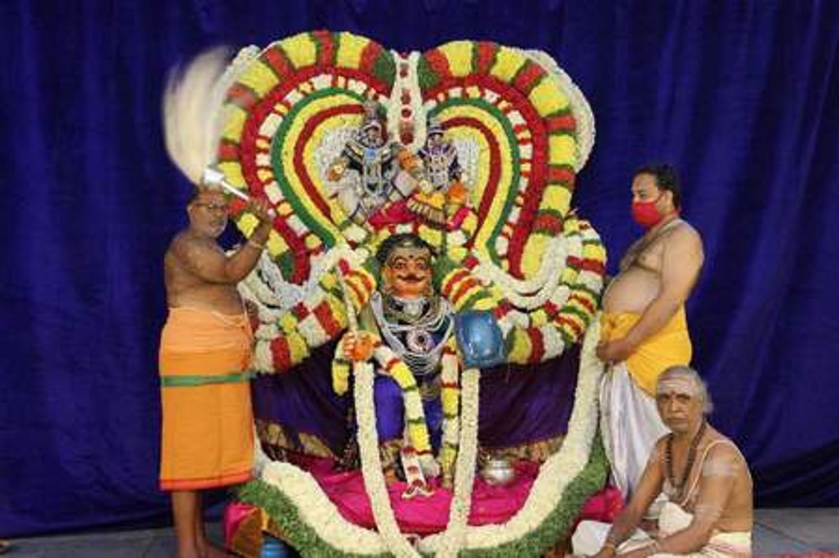 திருப்பதி: கபில தீா்த்தத்தில் பூத வாகன சேவை