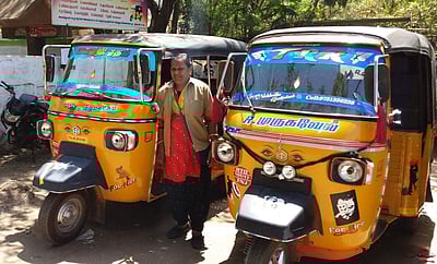 பெண்கள் நினைத்தால் ஆட்டோ ஓட்டியும் சாதிக்கலாம்