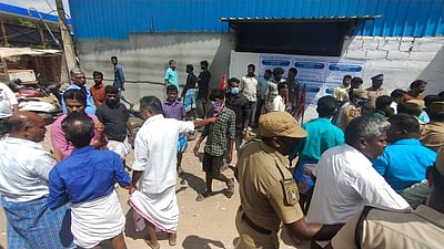 திருச்சியில் லாரி முன்பதிவு மையம் சூறை: சுமை தூக்கும் தொழிலாளர்கள் கைது