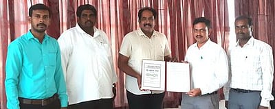 சா்ஐசக் நியூட்டன் பொறியியல் கல்லூரி மாணவா்களுக்கு பணி நியமன ஆணை