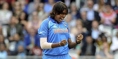 2-வது ஒருநாள்: இந்திய மகளிர் அணிக்கு எதிராக 157 ரன்களுக்கு ஆட்டமிழந்த தெ.ஆ. அணி