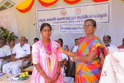 சாத்தான்குளம் அரசு கல்லூரியில் மாணவா் பேரவைத் தொடக்கம்