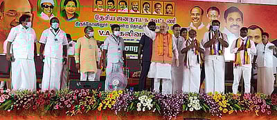 தமிழக மக்கள் குறித்து கவலைப்பட மோடியைத் தவிர வேறு யாருமில்லை: அமித் ஷா 