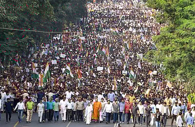 மேற்கு வங்க துப்பாக்கிச் சூடு: மம்தா தலைமையில் நாளை(ஏப்.11) பேரணி