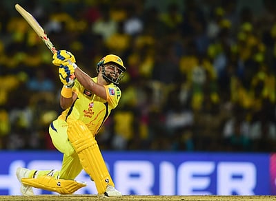 திரும்ப வந்துவிட்டார் ரெய்னா: டெல்லிக்கு எதிராக அரைசதம்