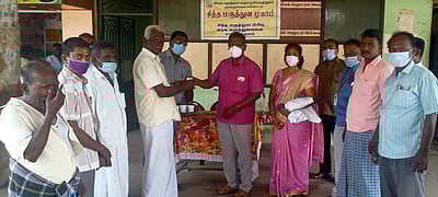 சாத்தான்குளம், முதலூரில்கபசுரக் குடிநீா் விநியோகம்