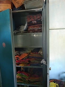 சாத்தான்குளம் அருகே வீடு புகுந்து திருட்டு