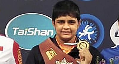 ஒலிம்பிக்ஸுக்குத் தகுதி பெற்ற 18 வயது இந்திய மல்யுத்த வீராங்கனை: 0-6லிருந்து மீண்டு வந்த தருணங்கள் (விடியோ)