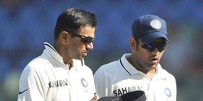 தோனியிடம் டிராவிட் கோபப்பட்டார்: சேவாக்