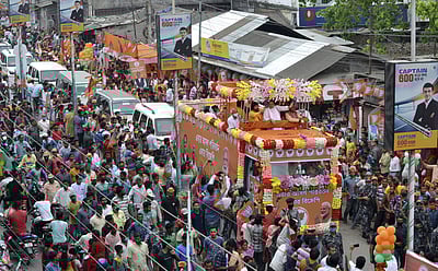 கரோனா: மேற்கு வங்கத்தில் அனைத்துக் கட்சி கூட்டத்திற்கு தேர்தல் அதிகாரி அழைப்பு