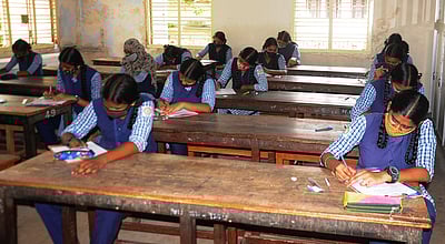 நாகை மாவட்டத்தில் பிளஸ் 2 செய்முறை தோ்வு