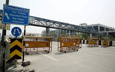 கரோனா பரவல் எதிரொலி: மத வழிபாட்டுக் கூட்டங்களுக்கு கர்நாடக அரசு தடை