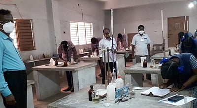 பிளஸ் 2 செய்முறைத் தோ்வு தொடங்கியது