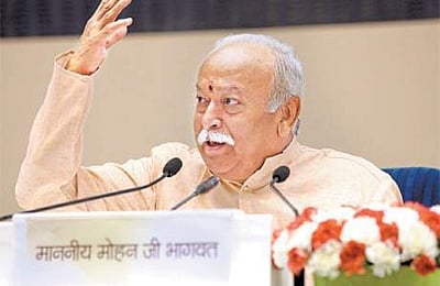 கரோனா: மருத்துவமனையில் இருந்து வீடு திரும்பினார் மோகன் பாகவத்