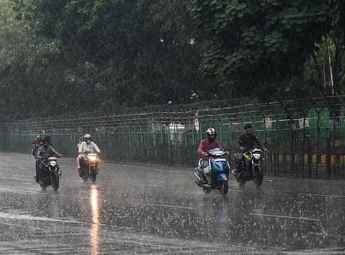 இந்த ஆண்டு இயல்பான அளவில் மழை பெய்யும்: வானிலை ஆய்வு மையம்