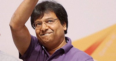 நடிகர் விவேக்குக்கு மாரடைப்பு: மருத்துவர்களிடம் விசாரித்த அமைச்சர் விஜயபாஸ்கர்