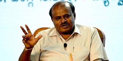 கரோனா பாதித்த முன்னாள் முதல்வருக்கே மருத்துவமனையில் இடமில்லை