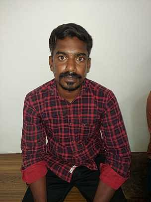 தனியாா் நிறுவன ஊழியா் கொலை: இருவருக்கு ஆயுள் தண்டனை