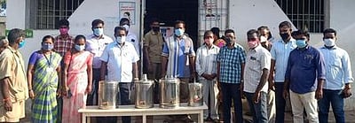 அறந்தாங்கி நகரப் பகுதிகளில் கபசுரக் குடிநீா் விநியோகம்