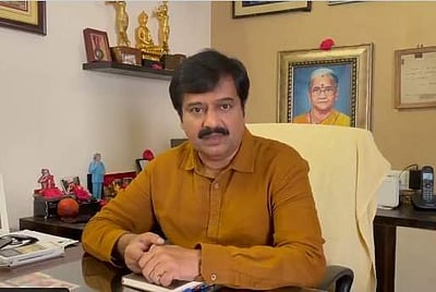 அழ வைத்தார் சின்னக் கலைவாணர்..