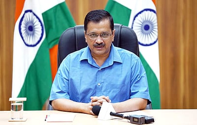 மனைவிக்கு கரோனா: தனிமைப்படுத்திக் கொண்டார் தில்லி முதல்வர் அரவிந்த் கேஜரிவால்