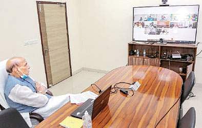 கரோனாவிற்கு எதிரான போரில் ராணுவம்: ராஜ்நாத்சிங் உத்தரவு