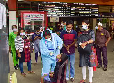 மகாராஷ்டிரத்தில் மேலும் 67,013 பேருக்கு கரோனா தொற்று