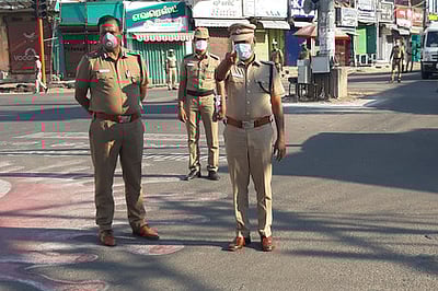 நாளை வெளியே வந்தால் வாகனம் பறிமுதல்: காவல்துறை எச்சரிக்கை