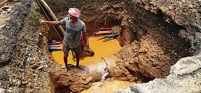 பாலாற்று குடிநீா் குழாயில் உடைப்பு: சரிசெய்யும் பணி தீவிரம்
