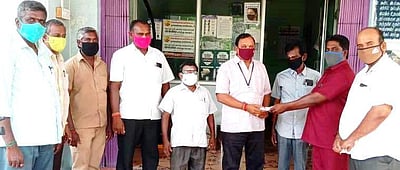 சங்ககிரி: பேரூராட்சி பணியாளர்களுக்கு இலவச ஹோமியோபதி மாத்திரைகள் 