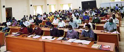 காஞ்சிபுரத்தில் வாக்கு எண்ணும் பணியில் 402 ஊழியா்கள்: மாவட்ட ஆட்சியா் மகேஸ்வரி ரவிகுமாா்