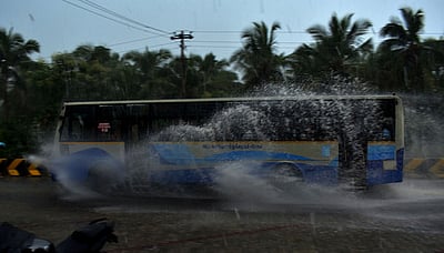 இடி, மின்னலுடன் மழை