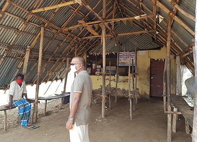 ஊரடங்கு: மதுக்கடைகளில் வருவாய்த் துறையினா் ஆய்வு