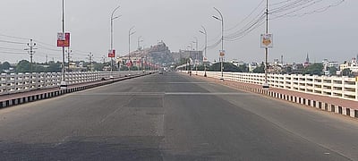 முழு முடக்கத்தால் முடங்கியது திருச்சி!