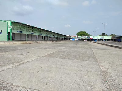 ஊரடங்கு: திருவாரூரில் வெறிச்சோடிய சாலைகள்