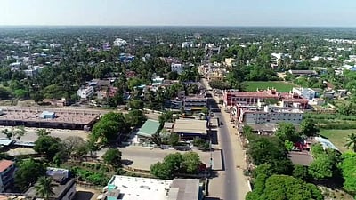 கரோனா ஊரடங்கு: சீர்காழியில் நகர் முழுவதும் வெறிச்சோடிய சாலைகள் 