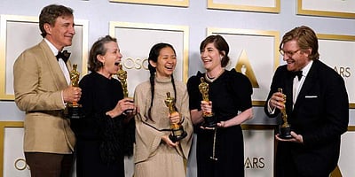 3 விருதுகளைப் பெற்ற நோமேட்லேண்ட்