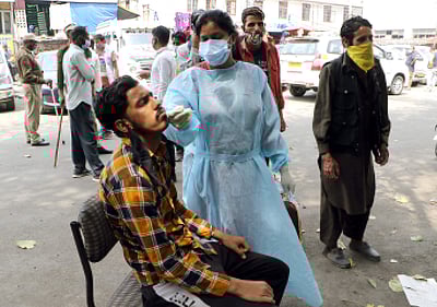 இந்தியாவில் ஒரு நாள் கரோனா பாதிப்பு சற்று குறைந்தது