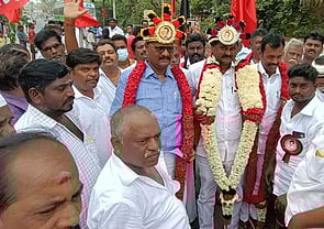 வேட்பாளா்கள் இறுதிக் கட்ட பரப்புரை