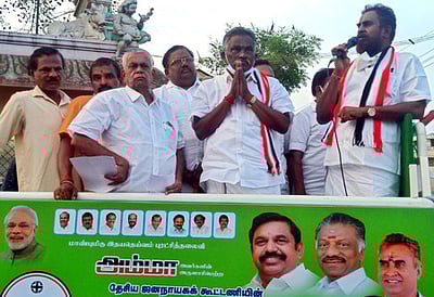 அதிமுகதான் பெண்களுக்குப் பாதுகாப்பு