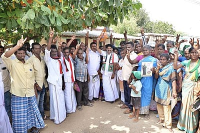 ஸ்ரீரங்கம் கோயிலில் பிரசாரத்தை முடித்த கு.ப. கிருஷ்ணன்