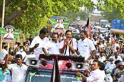 எந்த நேரத்திலும் மக்கள் தொண்டாற்றுவேன்: ப. குமாா்