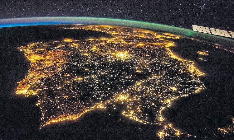 ஆய்வுக்குத் தடை... விண்வெளி ஒளி!