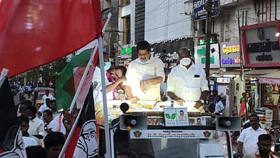 ‘நிலுவைத் திட்டங்களை செயல்படுத்த அதிமுகவை ஆதரிக்க வேண்டும்’