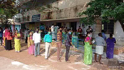 சிவகங்கை:  1,679 வாக்குச்சாவடிகளில் வாக்குப் பதிவு தொடங்கியது