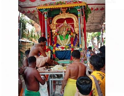 அருப்புக்கோட்டையில் அருள்மிகு ஆயிரங்கண் மாரியம்மன் வீதியுலா