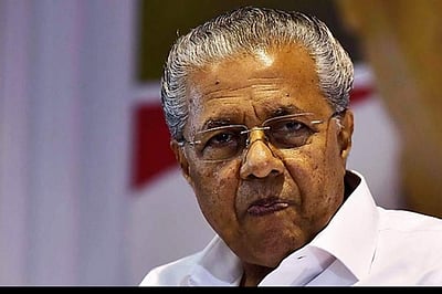 கரோனா தடுப்பூசி செலுத்திக் கொண்ட கேரள முதல்வர் பினராயி விஜயனுக்கு கரோனா தொற்று